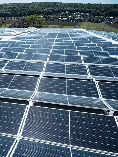 Zubehör-Guide: Welche Komponenten dürfen bei einer PV-Montage niemals fehlen? - SPANNWERK.at